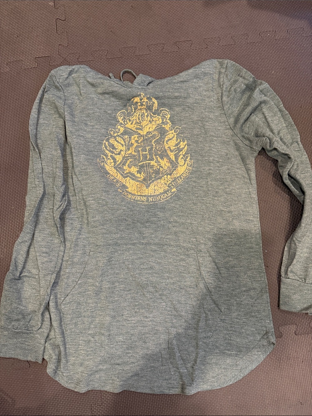 Women’s Green Hogwarts Crest Long-Sleeve Hoodie